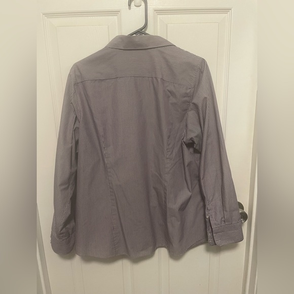 Lands end shirt - Picture 3 of 3